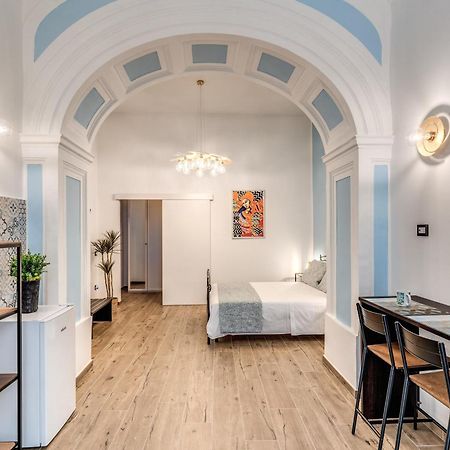 The Quarters Naples Apartments Luaran gambar