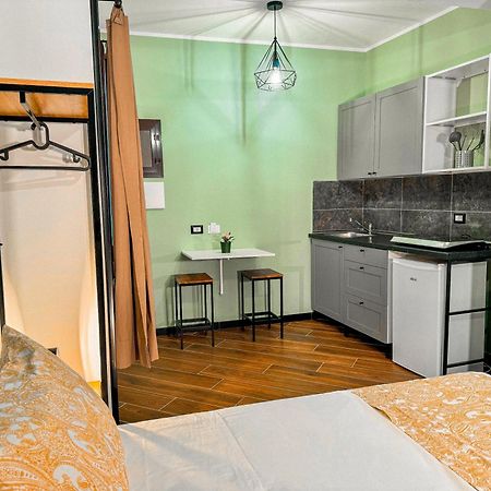 The Quarters Naples Apartments Luaran gambar