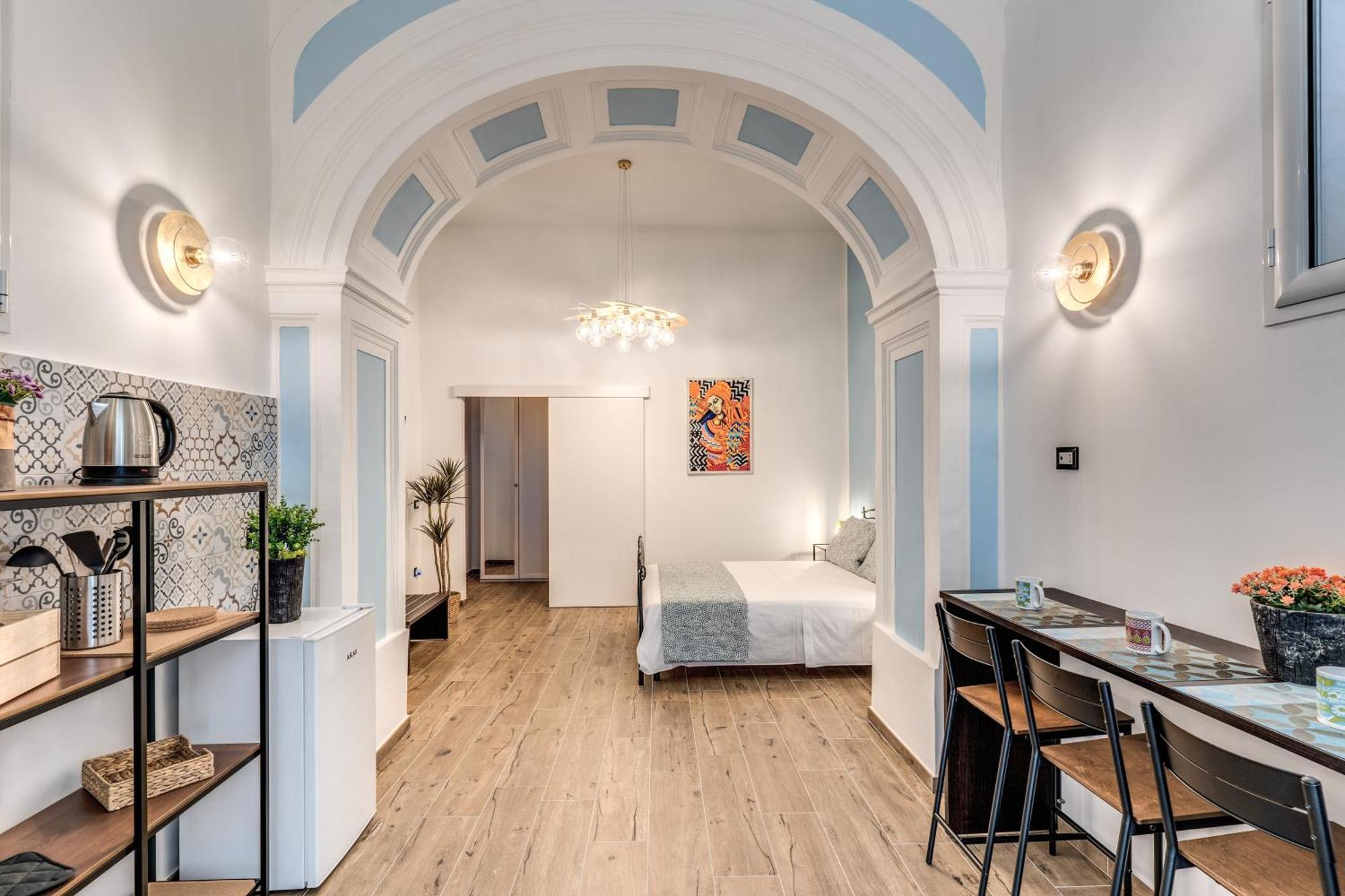 The Quarters Naples Apartments Luaran gambar