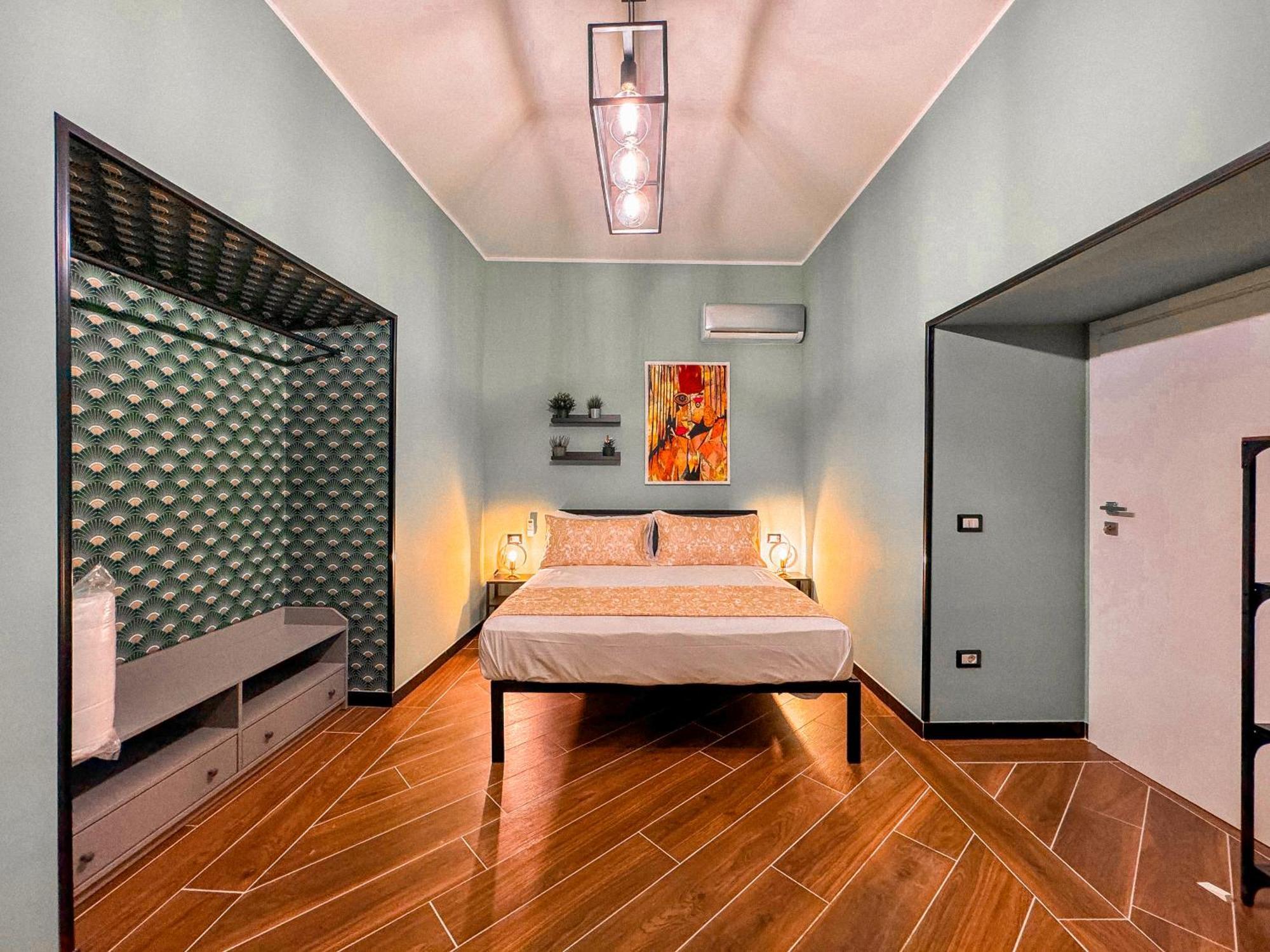 The Quarters Naples Apartments Luaran gambar