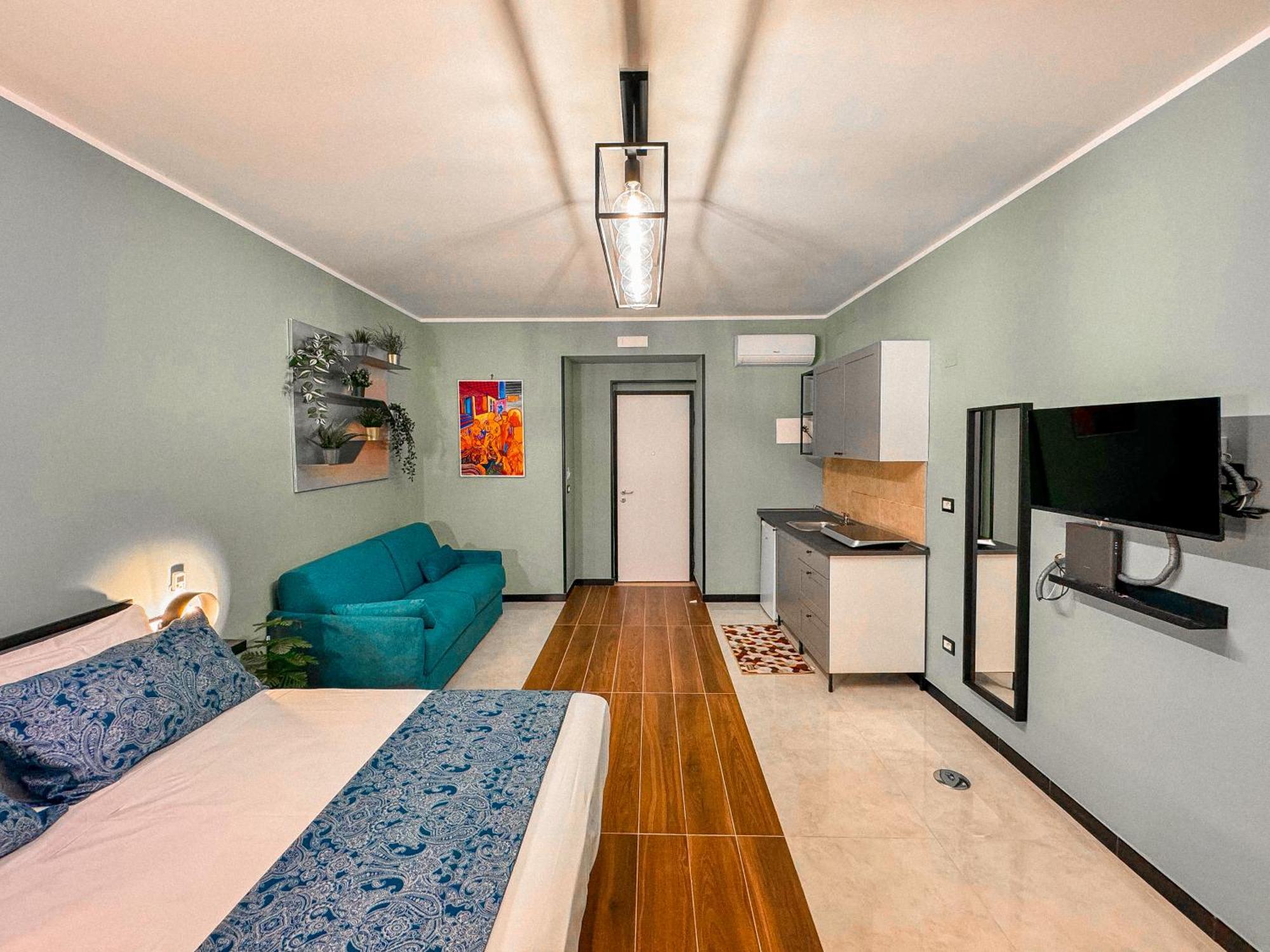 The Quarters Naples Apartments Luaran gambar